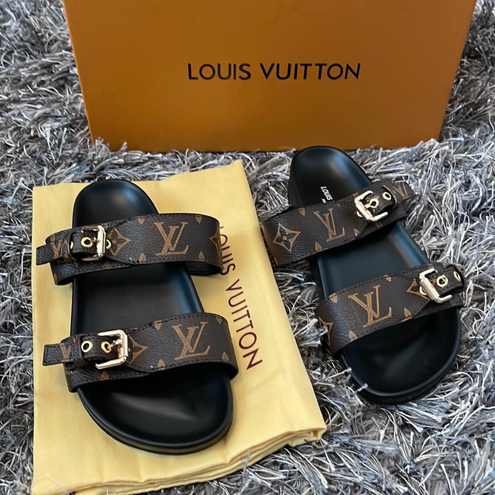 Louis Vuitton sandals (new) never used